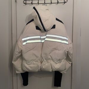 White Women’s Winter jacket  Canada Goose Black Garment Bag